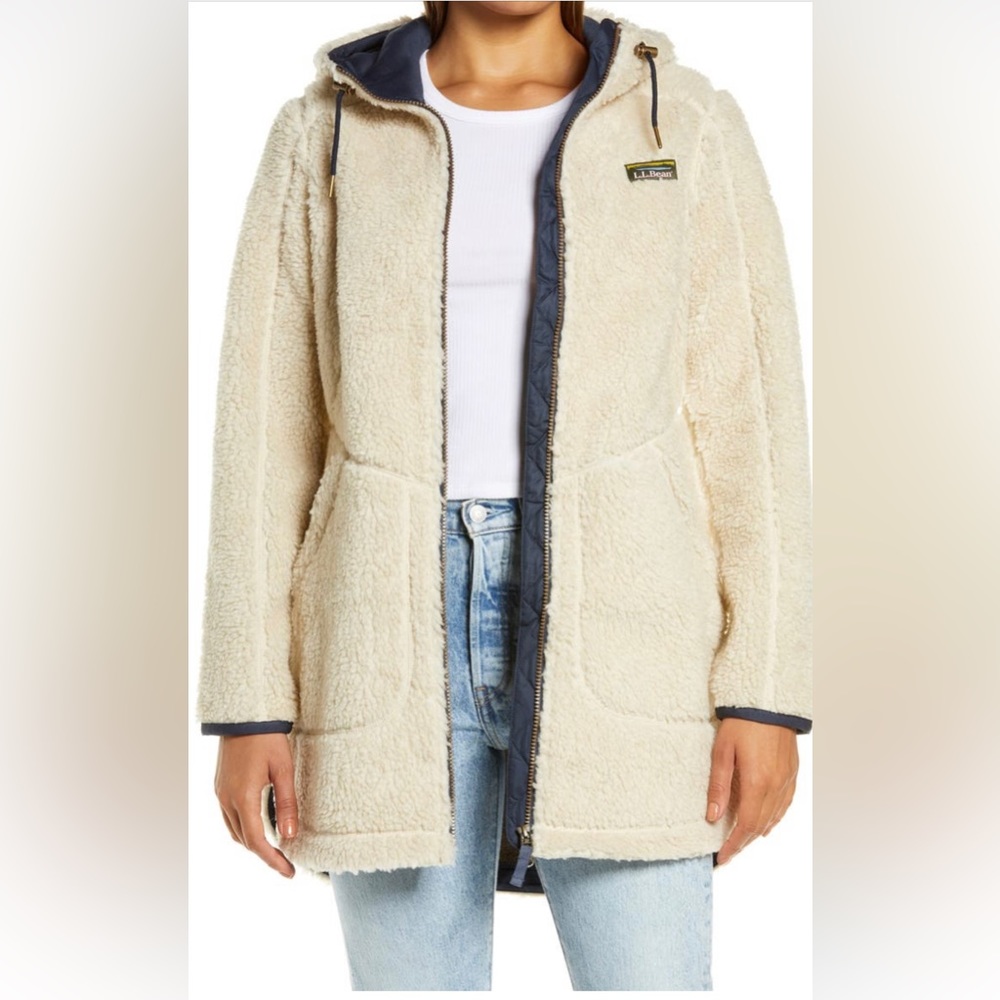L.L. Bean Cream-White Mountain Pile Jacket EUC